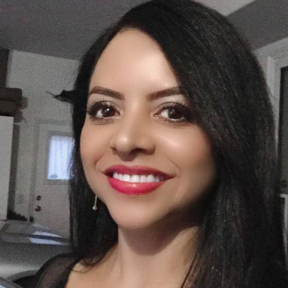 Meet your Posher, Rosely